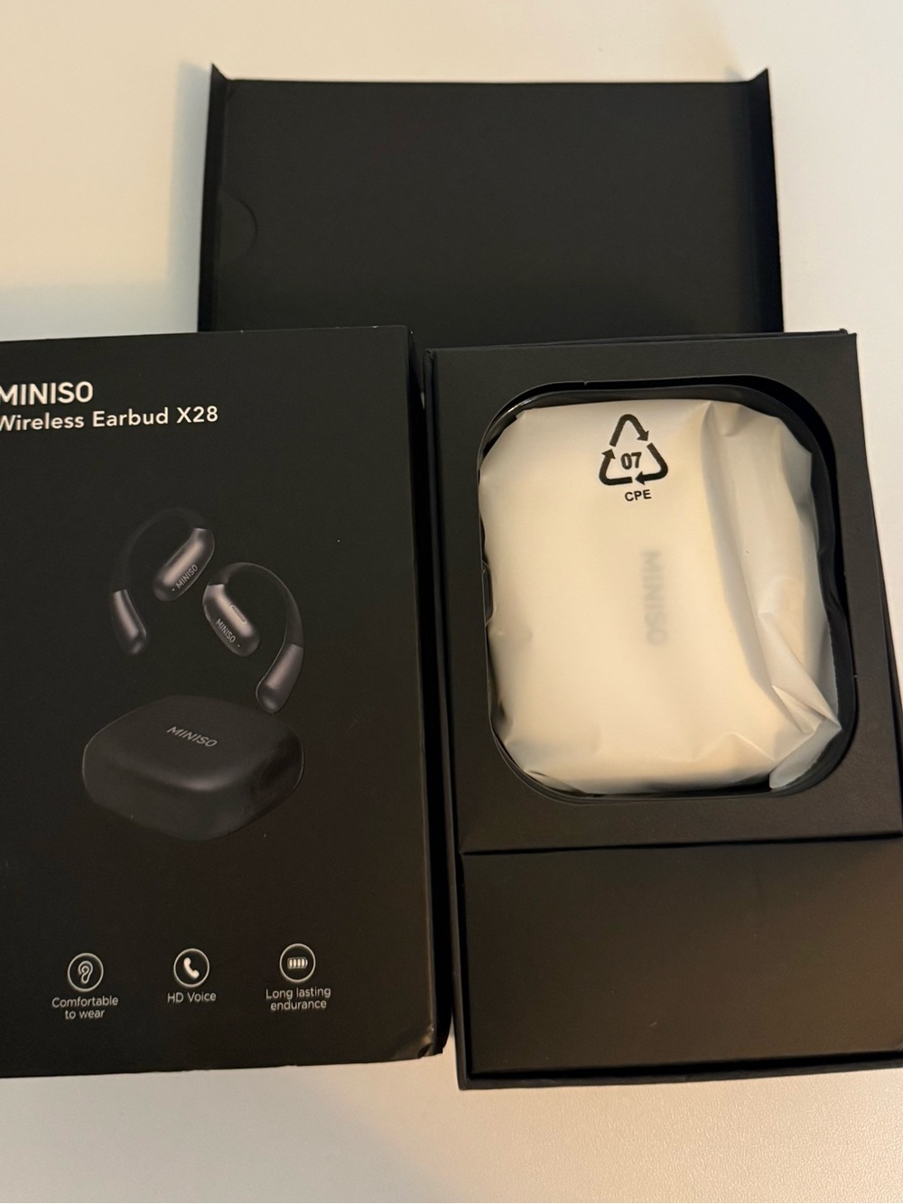 MINISO Wireless Earbud X28 - Black Charging Case